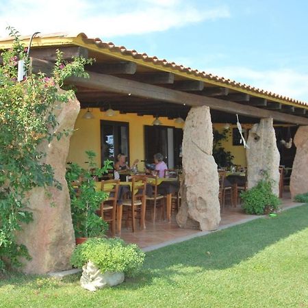 Casa Vacanze Villa Sandrina Costa Paradiso Dış mekan fotoğraf