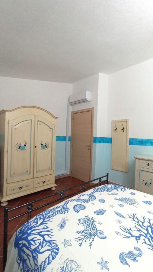 Casa Vacanze Villa Sandrina Costa Paradiso Dış mekan fotoğraf