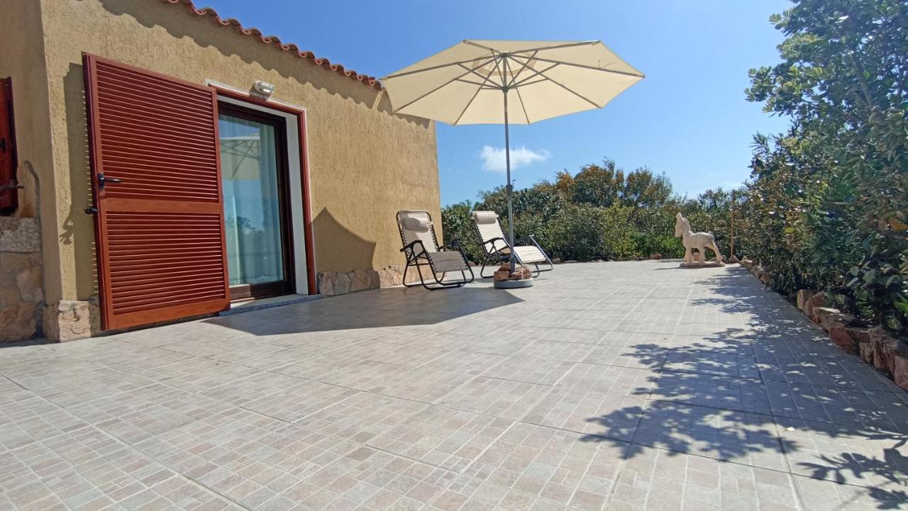 Casa Vacanze Villa Sandrina Costa Paradiso Dış mekan fotoğraf